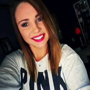 Meet your Posher, Meagan